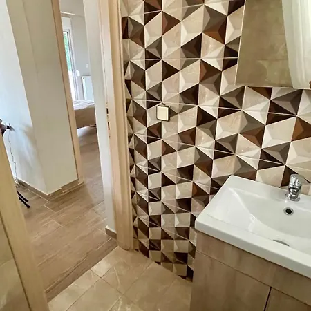 Christos Urban Oasis * Salonic